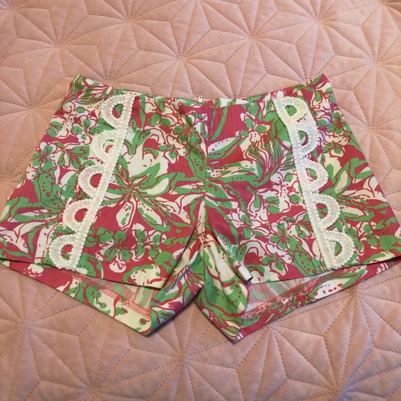 Lily Pulitzer pink and green shorts - Picture 1 of 3